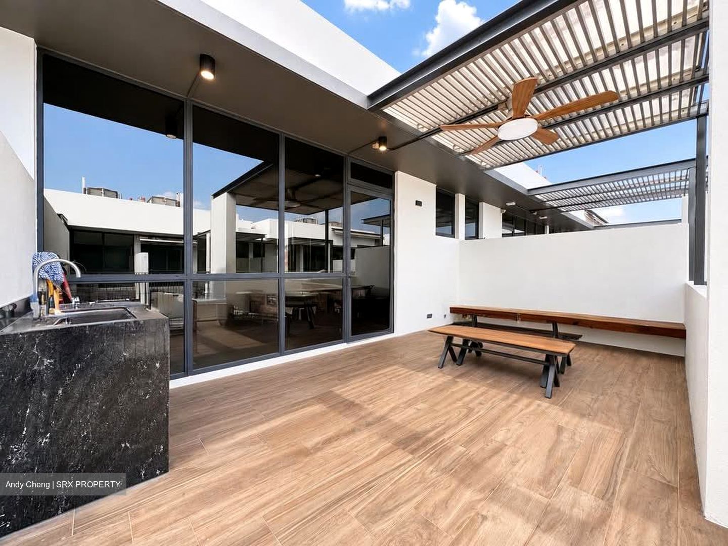 Alana (D28), Terrace #604297601